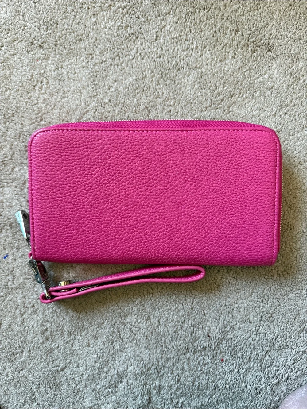 thirty-one Hot Pink Wristlet Wallet with Gold Accent
